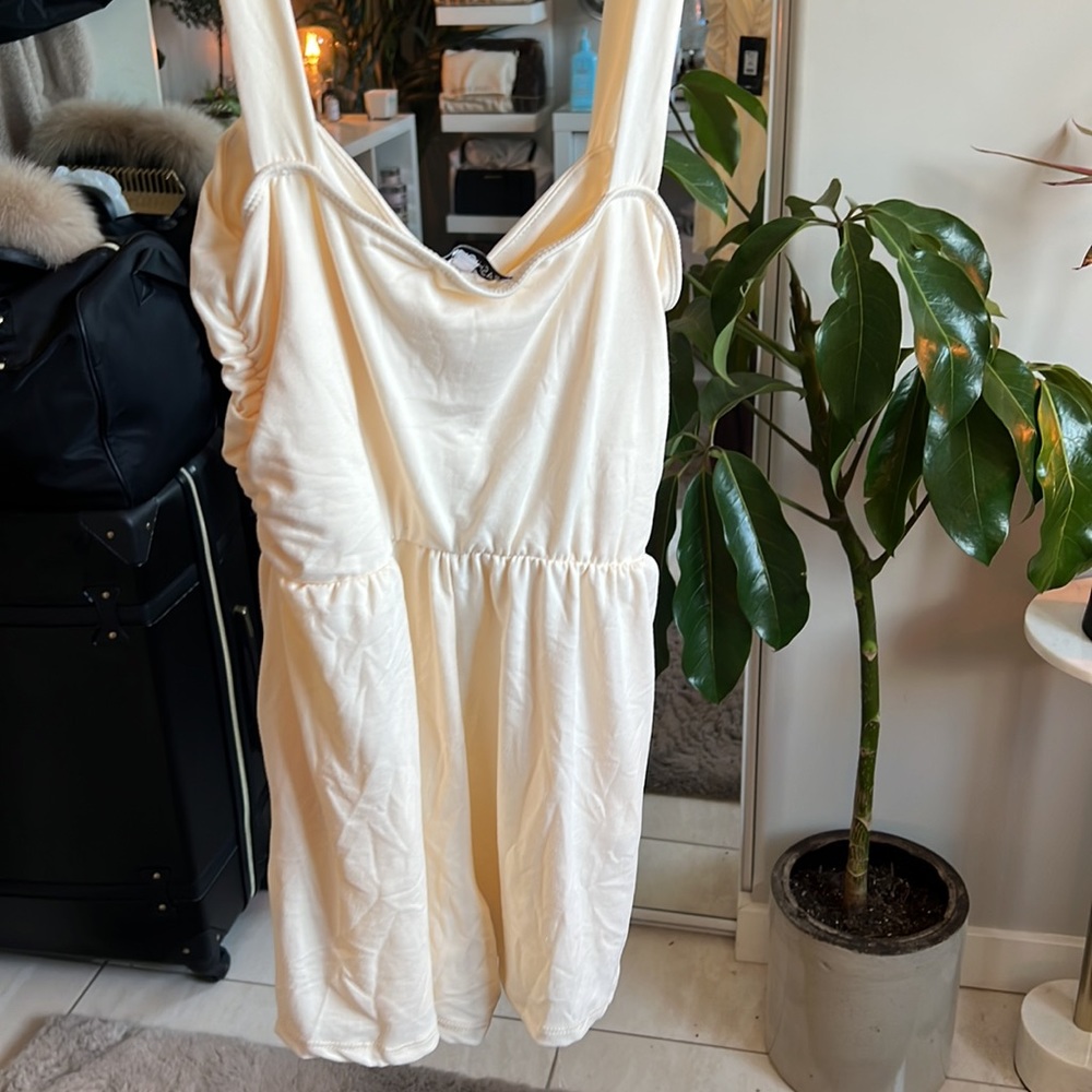RILEY RUCHED ROMPER - Picture 4 of 7
